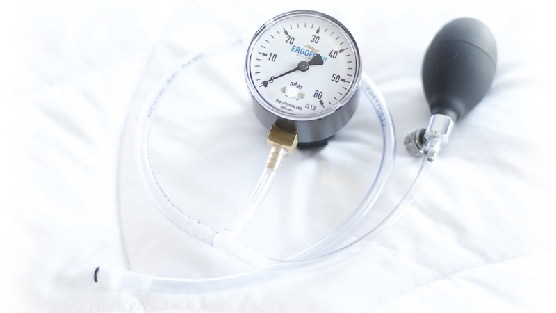 ERGOFITair Handpumpe mit Manometer